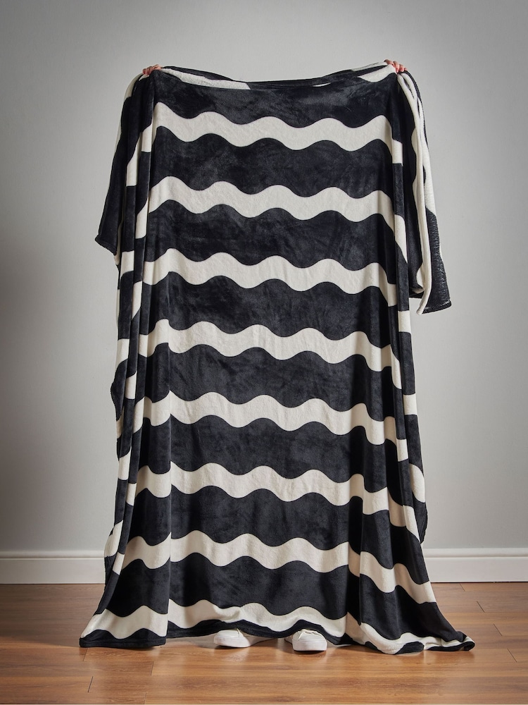 Sassy B Oversized Waves Reversible Throw - Imagen 4 de 4