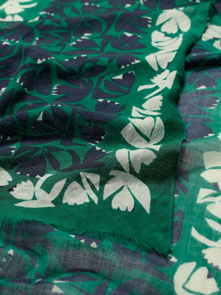 Seasalt Cornwall Green Pretty Printed Scarf - Image 6 of 6