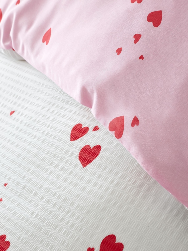 Catherine Lansfield White Red Seersucker Heart Duvet Cover Set - Image 4 of 4