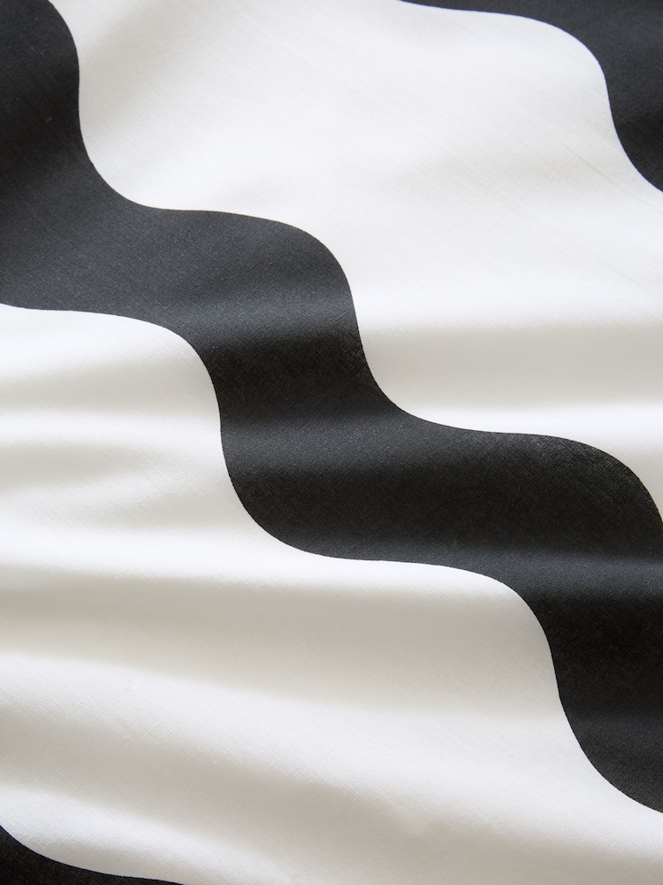 Sassy B Black White Waves Reversible Duvet Cover Set - Image 4 of 4 Sassy B Black White Waves Reversible Duvet Cover Set - Image 4 of 4