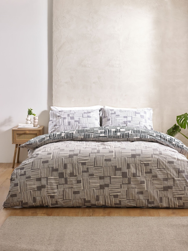 Catherine Lansfield Blocks Geo Reversible Duvet Cover Set - Изображение 2 из 4