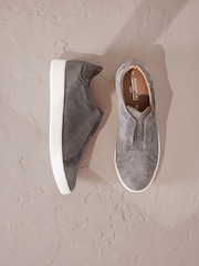 Cinza - Tênis slip-on sem cadarço Signature Premium em couro - Imagem 1 de 6