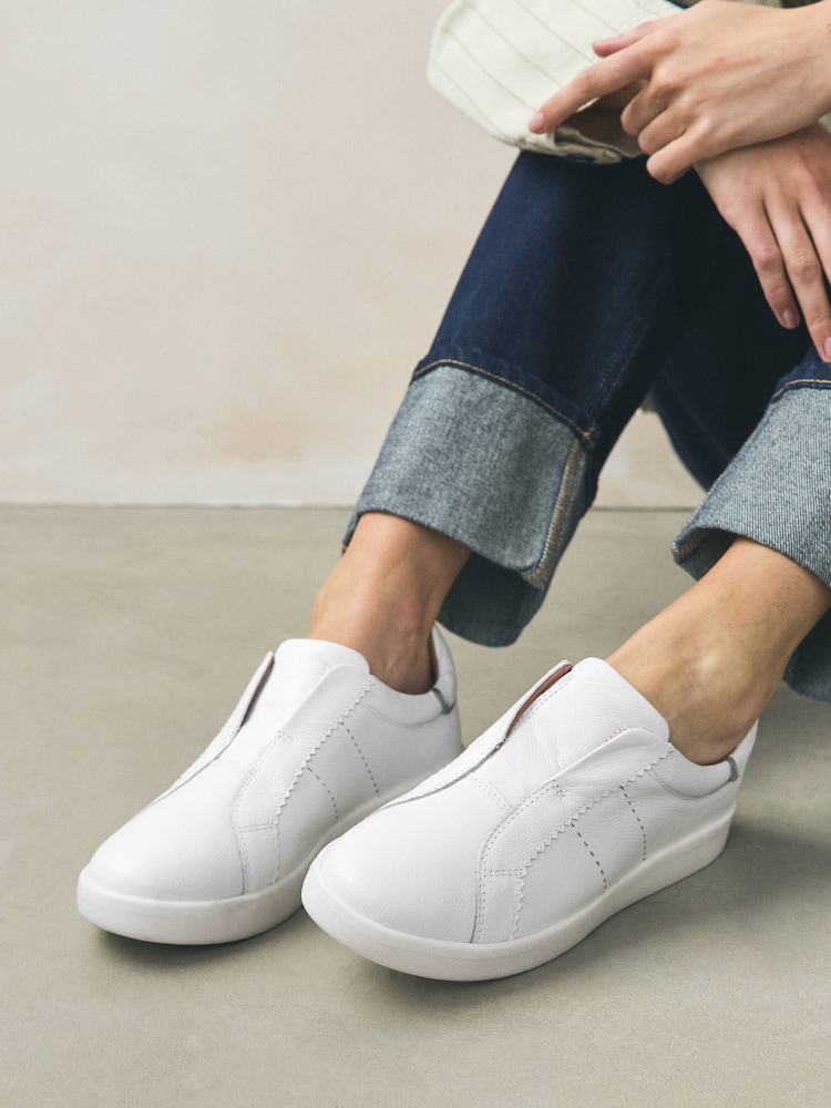 White Signature Premium Leather Laceless Slip-On Trainers - Image 4 of 10