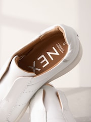 Bela - Signature Premium Leather Laceless Slip On Trainers - Slika 9 iz 10
