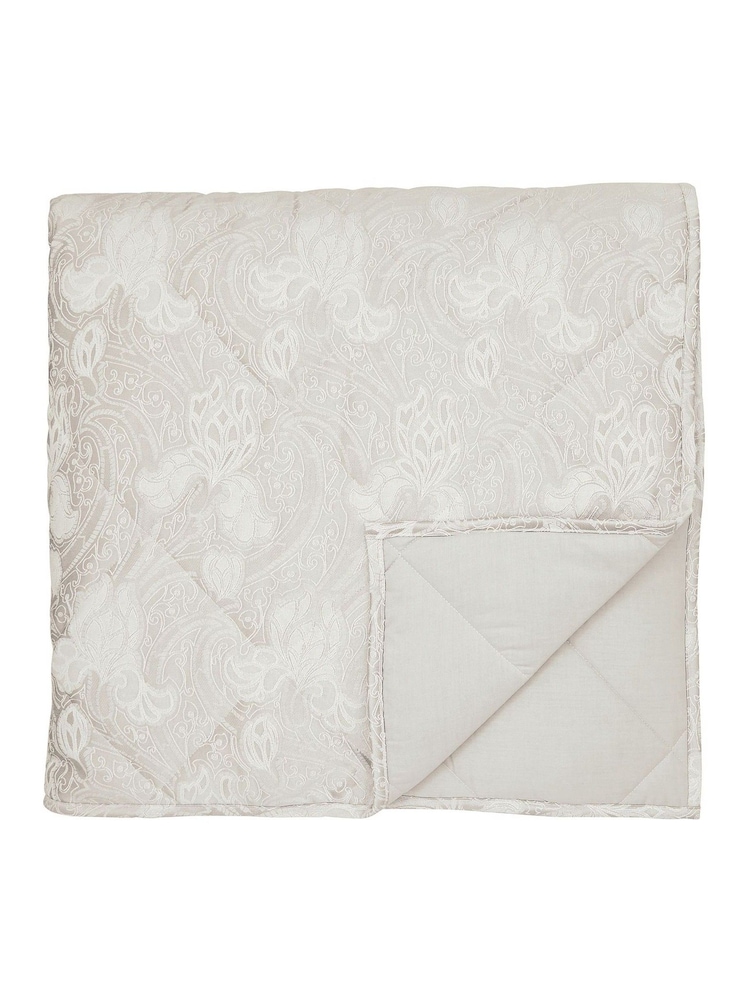 Sanderson Cream Ashbee Quilted Bedspread - Image 3 of 3