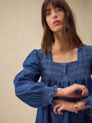 Azul médio - Vestido mini leve Smock Denim 100% cotton - Imagem 3 de 3