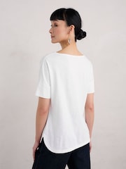 Seasalt Cornwall Bryher View 100% Cotton Boat Neck T-Shirt - Imagen 2 de 5