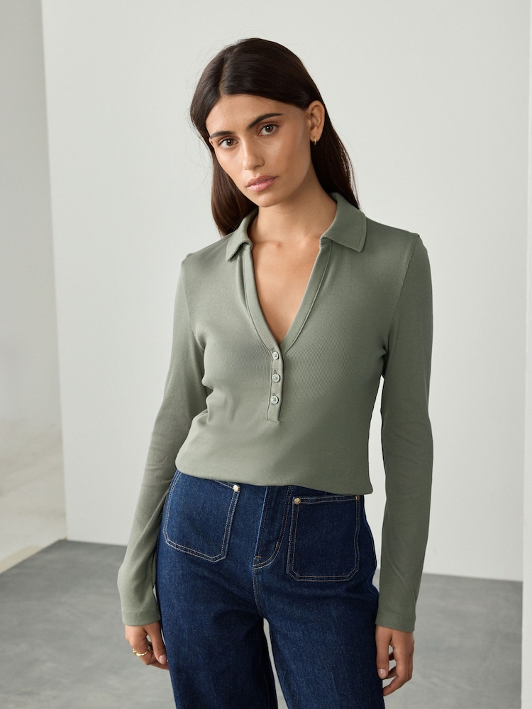 أخضر فاتح - قميص بأزرار وكم طويل من Henley - صورة 1 من 7 أخضر فاتح - قميص بأزرار وكم طويل من Henley - صورة 1 من 7