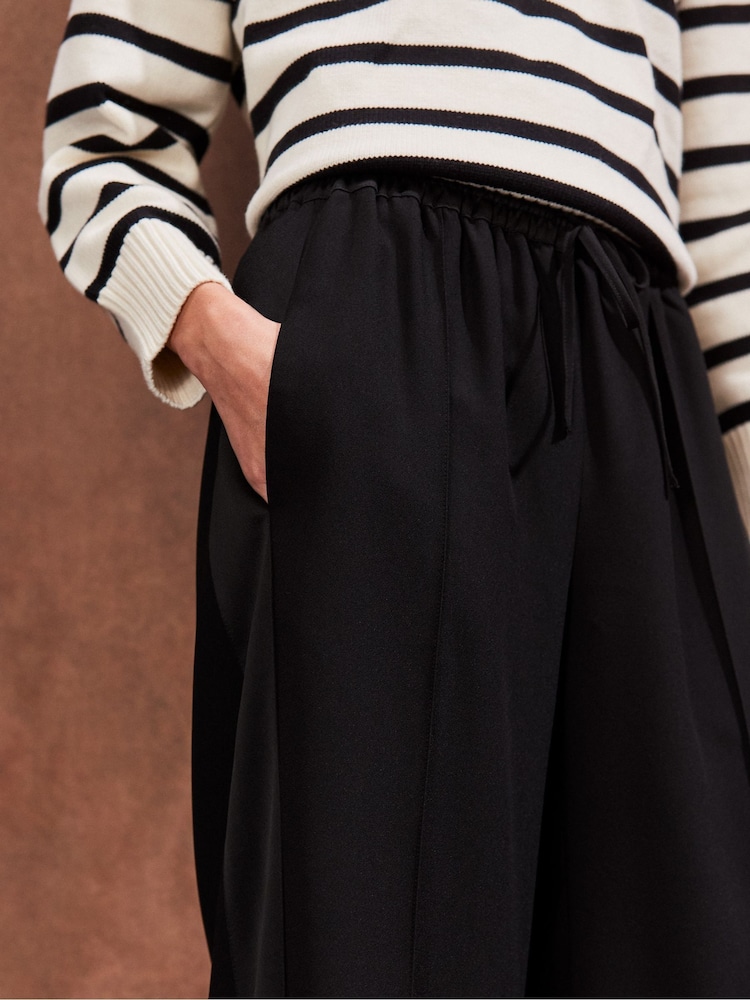 Ro&Zo Black Satin Side Stripe Trousers - Image 2 of 4