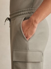 Reiss Sage Green Oliver Interlock Cargo Shorts - Image 4 of 6