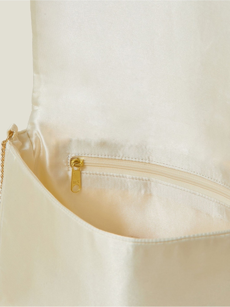 Accessorize Braut-Clutch mit Perlenherz - Bild 4 von 4