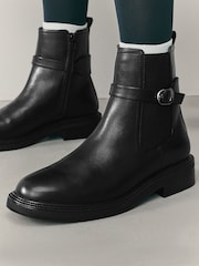 Preto - Botas Chelsea com fivela - Imagem 7 de 10