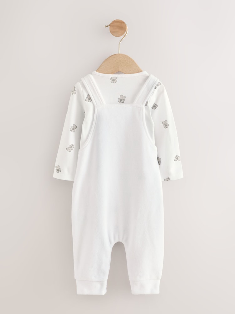 Weiß mit Bär - Velour Dungarees and Bodysuit Baby Set (0-12mths) - Bild 2 von 6