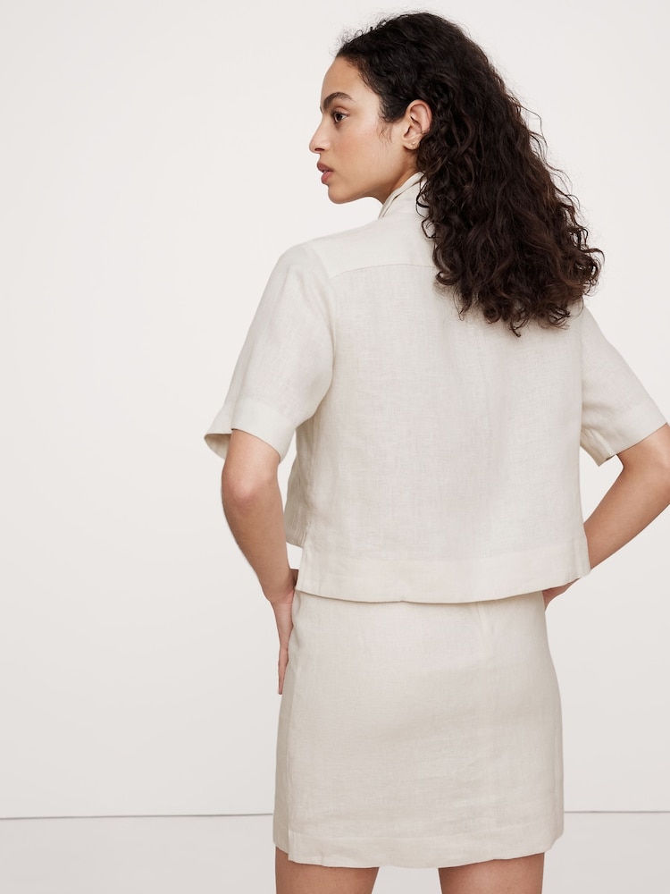 Banana Republic Beige 100% Linen Boxy Cropped Shirt - Image 2 of 5 Banana Republic Beige 100% Linen Boxy Cropped Shirt - Image 2 of 5