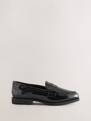 Schwarzes Lackleder - Clarks Older Girls Tappa Edge Loafers - Bild 1 von 1