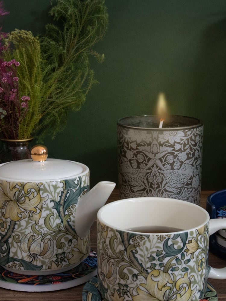 William Morris Black Strawberry Thief Candle - Image 4 of 4