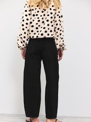 Black Horseshoe Barrel Jeans - Image 4 of 8