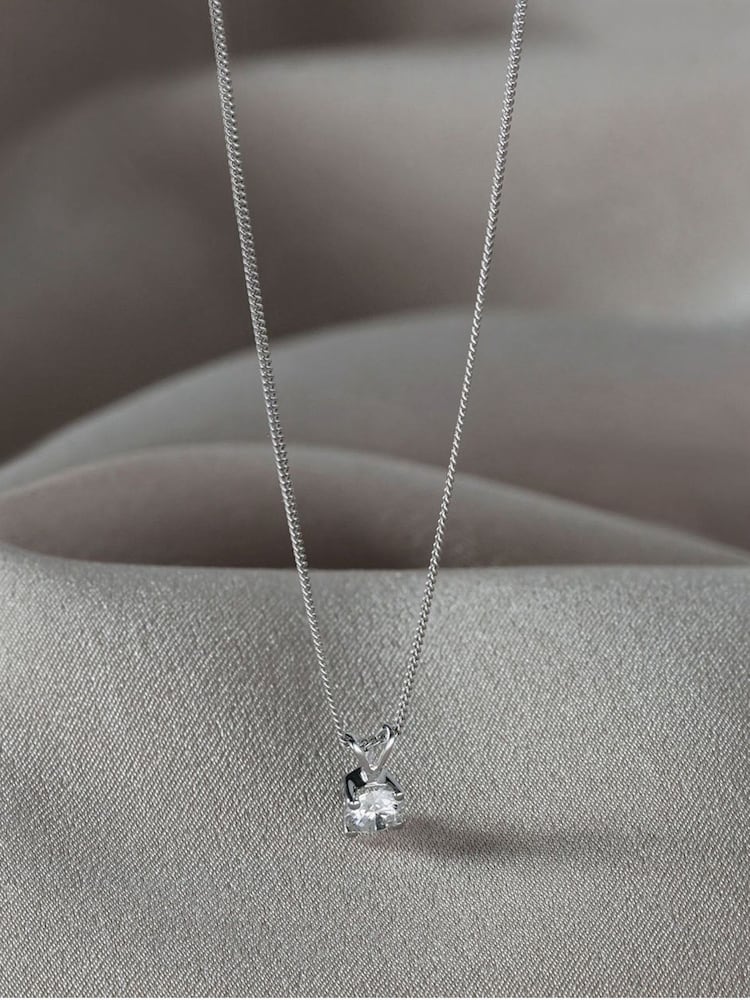 The Diamond Store 9K White Gold 0.33ct H/Si Lab Diamond Solitaire Pendant Necklace - Image 3 of 3 The Diamond Store 9K White Gold 0.33ct H/Si Lab Diamond Solitaire Pendant Necklace - Image 3 of 3