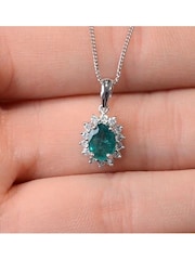The Diamond Store Green Emerald Pendant Necklace and Lab Diamonds in 925 Silver 7 x 5mm Centre - Image 3 of 5