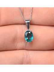 The Diamond Store Green 9K White Gold Emerald 7 x 5mm Pendant Necklace Set - Image 5 of 6
