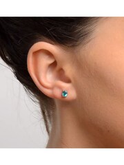 The Diamond Store Natural Studded Earrings in 9K White Gold 5 x 4mm - Image 3 of 4