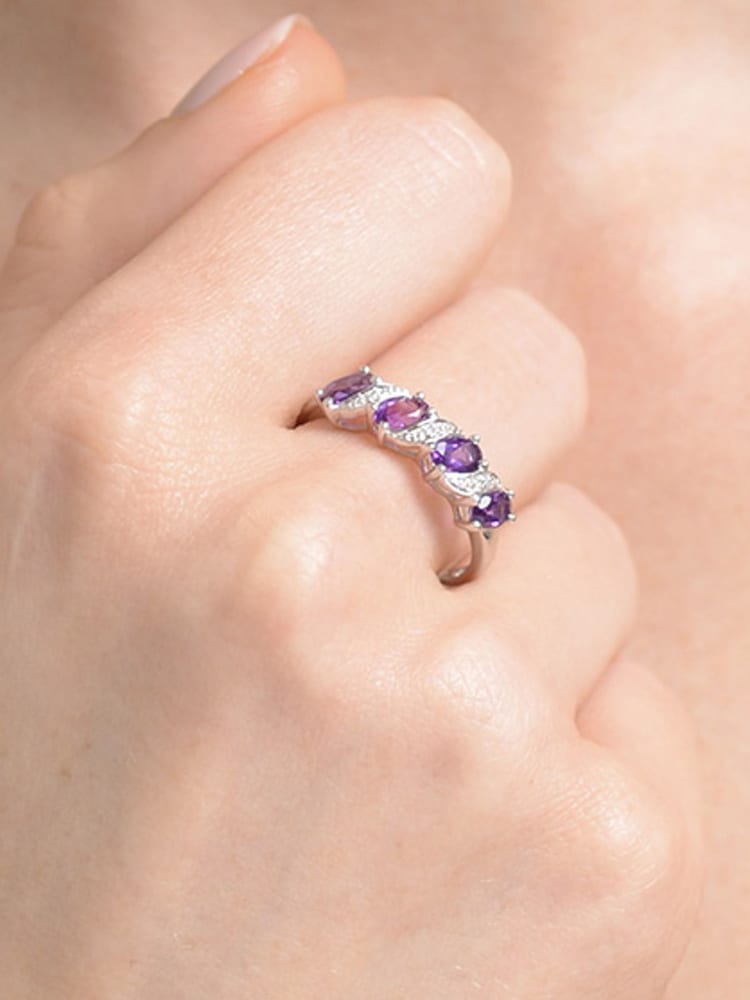 The Diamond Store 9K White Gold 0.74ct Purple Amethyst And Diamond Ring - Image 6 of 6