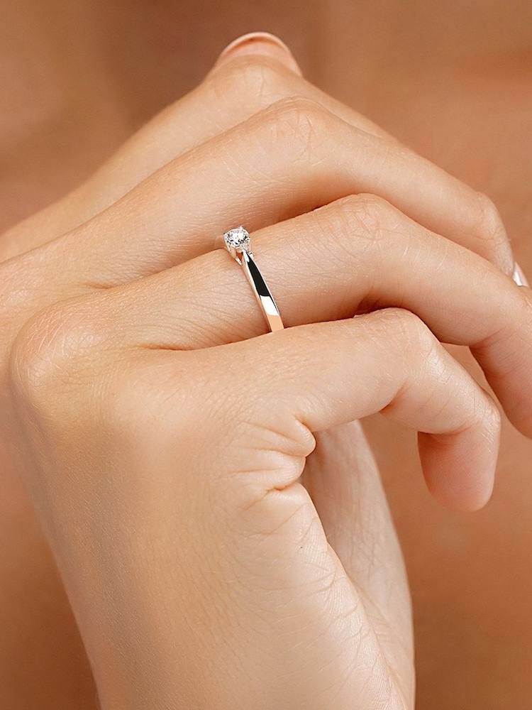 The Diamond Store 9K White Gold Tapered Design 0.15ct H/Si Lab Diamond Engagement Ring - Image 6 of 6 The Diamond Store 9K White Gold Tapered Design 0.15ct H/Si Lab Diamond Engagement Ring - Image 6 of 6