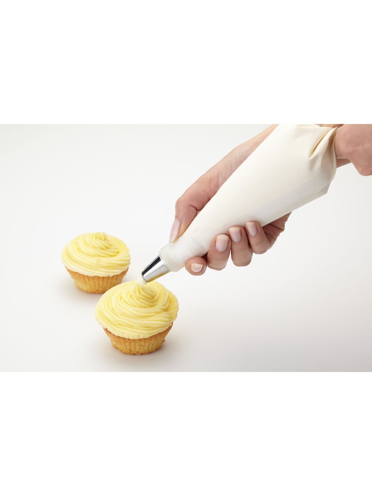 Kitchencraft Silver Stainless Steel Piping Nozzle Set with Case - Image 3 of 3