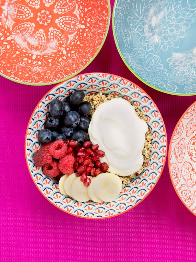 Kitchencraft Set of 4 Patterned Colourful Ceramic Cereal Bowls - صورة 2 من 4