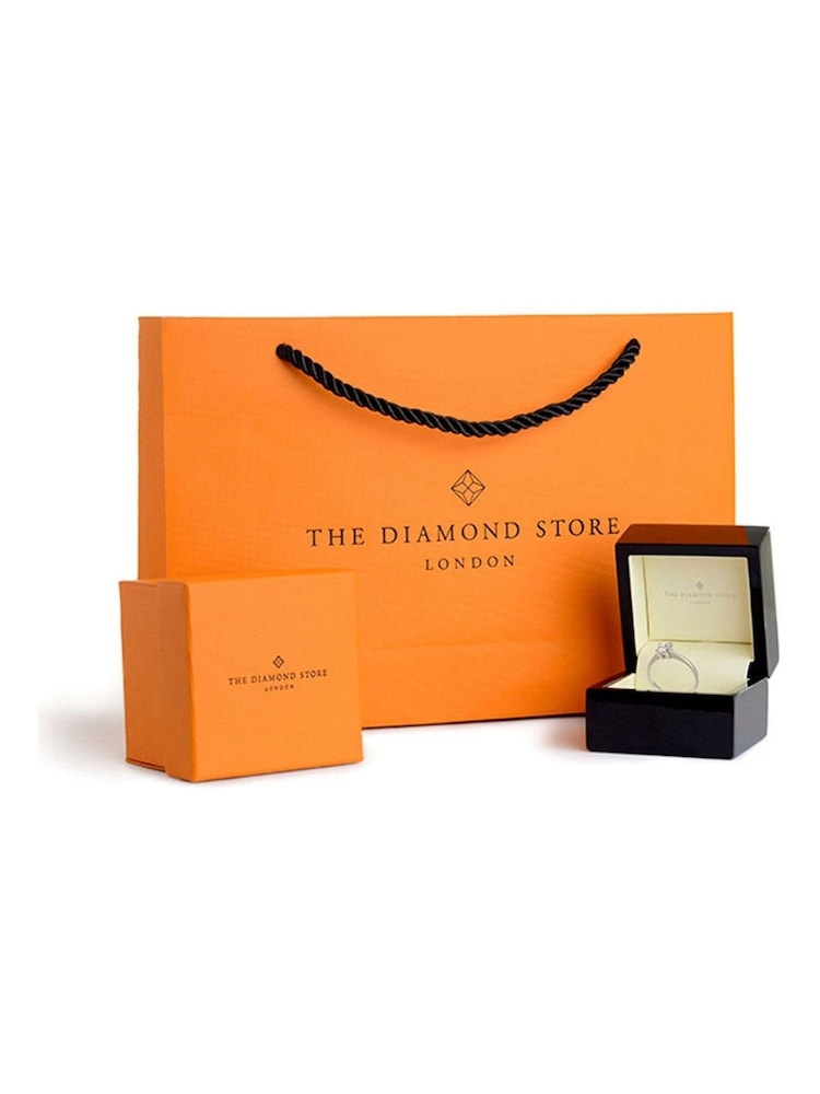 The Diamond Store 9K White Gold 4.5mm Pearl With Shell And Diamond Stellato Ring - Image 5 of 5