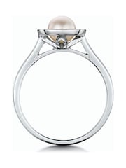 The Diamond Store 9K White Gold Pearl And 0.08ct Diamond Stellato Ring - Image 4 of 5
