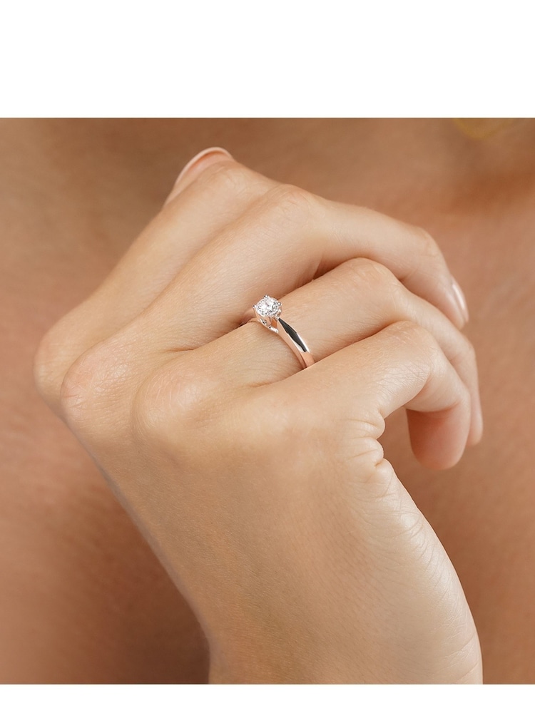 The Diamond Store 9K White Gold Tapered Design Lab 0.33ct H/Si Diamond Engagement Ring - Image 5 of 5
