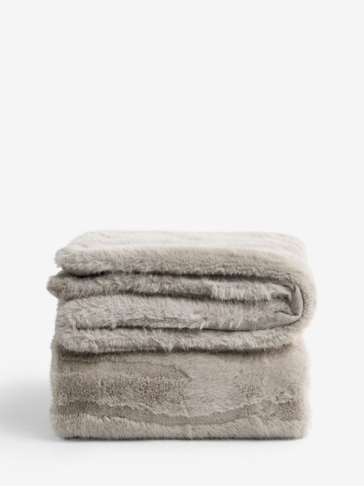 Grey Tiger Cut Faux Fur Throw - Image 4 of 4 Grey Tiger Cut Faux Fur Throw - Image 4 of 4