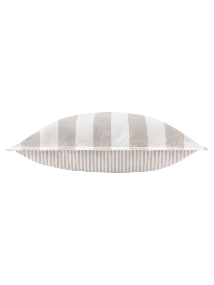 Yard Natural Hayle Outdoor Cushion - Image 4 of 5