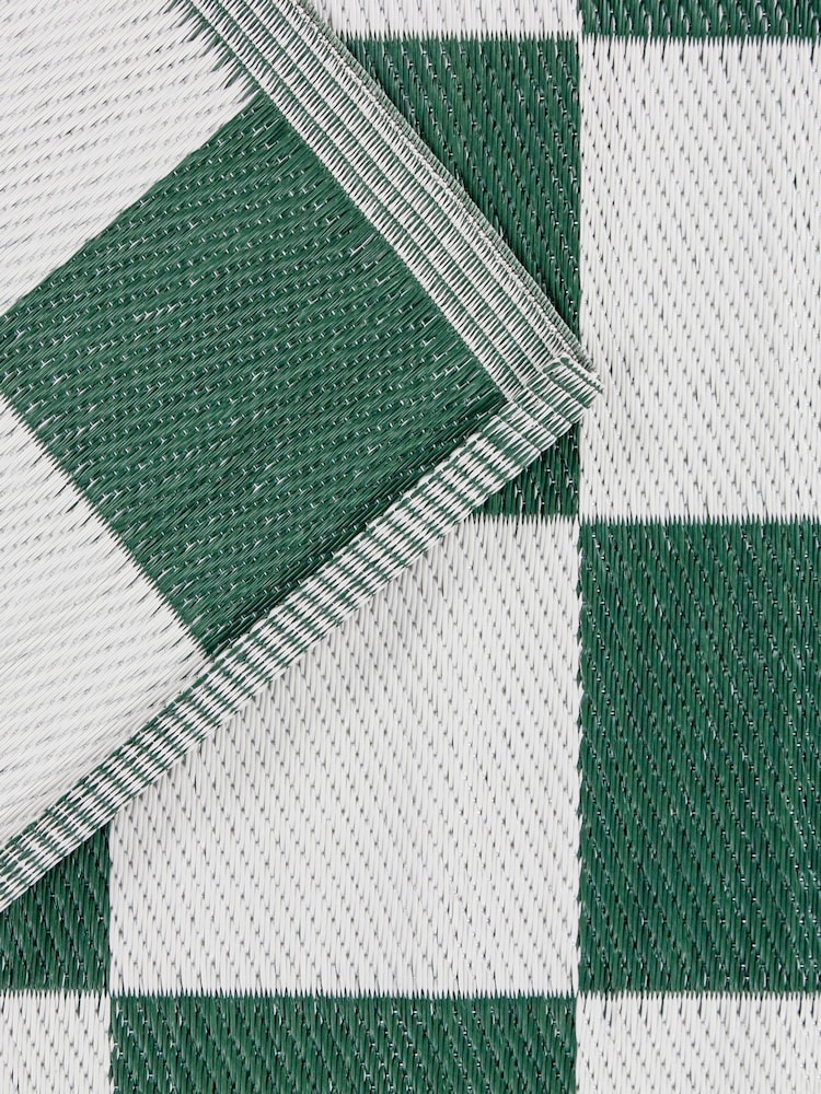 Furn Checkerboard Outdoor Rug - صورة 7 من 7