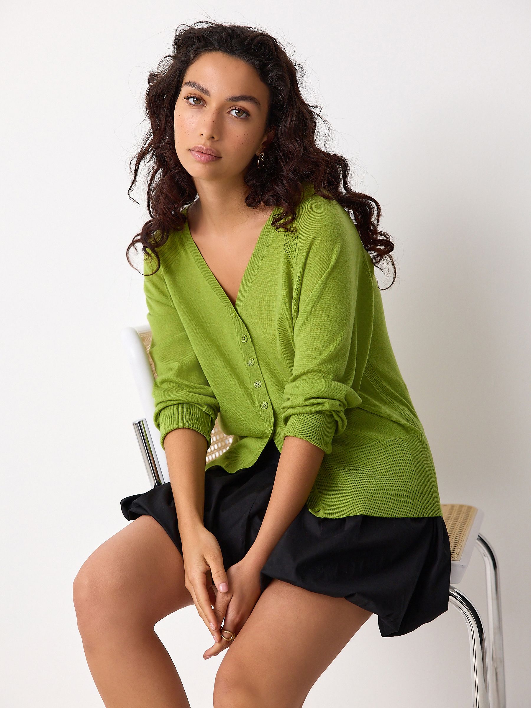 Buy Green 100% Merino Wool N. Premium V-Neck Button Cardigan from