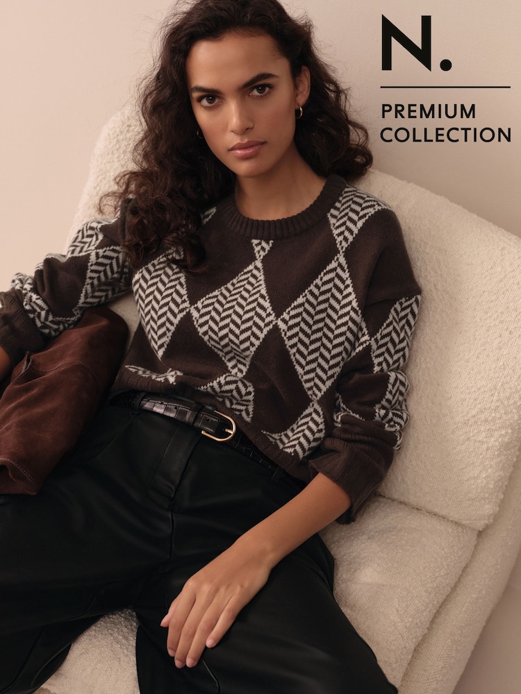 Chocolate Brown Argyle 100% Lambswool N.Premium Crew Neck Jumper - Image 11 of 11