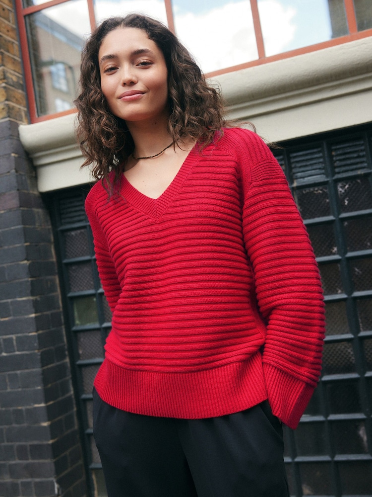 Red Ribbed V-Neck Knitted Jumper - Image 2 of 13 Red Ribbed V-Neck Knitted Jumper - Image 2 of 13