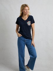 Azul - Weird Fish No Rain Flowers 100% Cotton Slub Graphic Pocket T-Shirt - Imagen 1 de 6