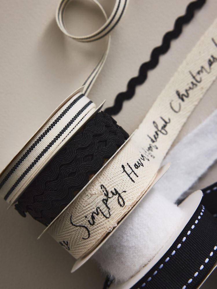 Set of 5 Monochrome Gift Ribbons - Image 2 of 3