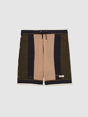 Reiss Camel/Green Refresh Reiss | Ché Crochet Colour-Block Shorts - Image 2 of 5