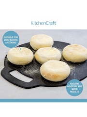 Kitchencraft Black Cast Iron Bread and Pizza Baking Stone - Image 5 of 7