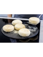 Kitchencraft Black Cast Iron Bread and Pizza Baking Stone - Image 7 of 7