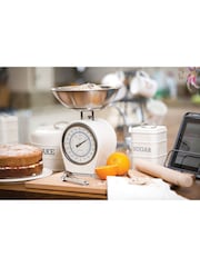 Kitchencraft Cream Vintage Style Mechanical Kitchen Scale with Bowl - Image 2 of 6