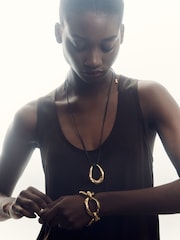Reiss Gold Tone Momo Molten Link Pendant Necklace - Image 3 of 5