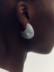 Reiss Gold Tone Carlotta Curve Marble Scoop Earrings - Image 2 of 4