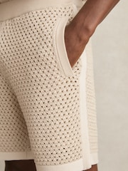 Reiss Taupe/Off White Butler Cotton-Blend Crochet Shorts - Image 4 of 5