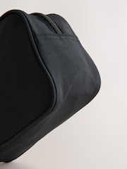 Black Washbag - Image 4 of 5