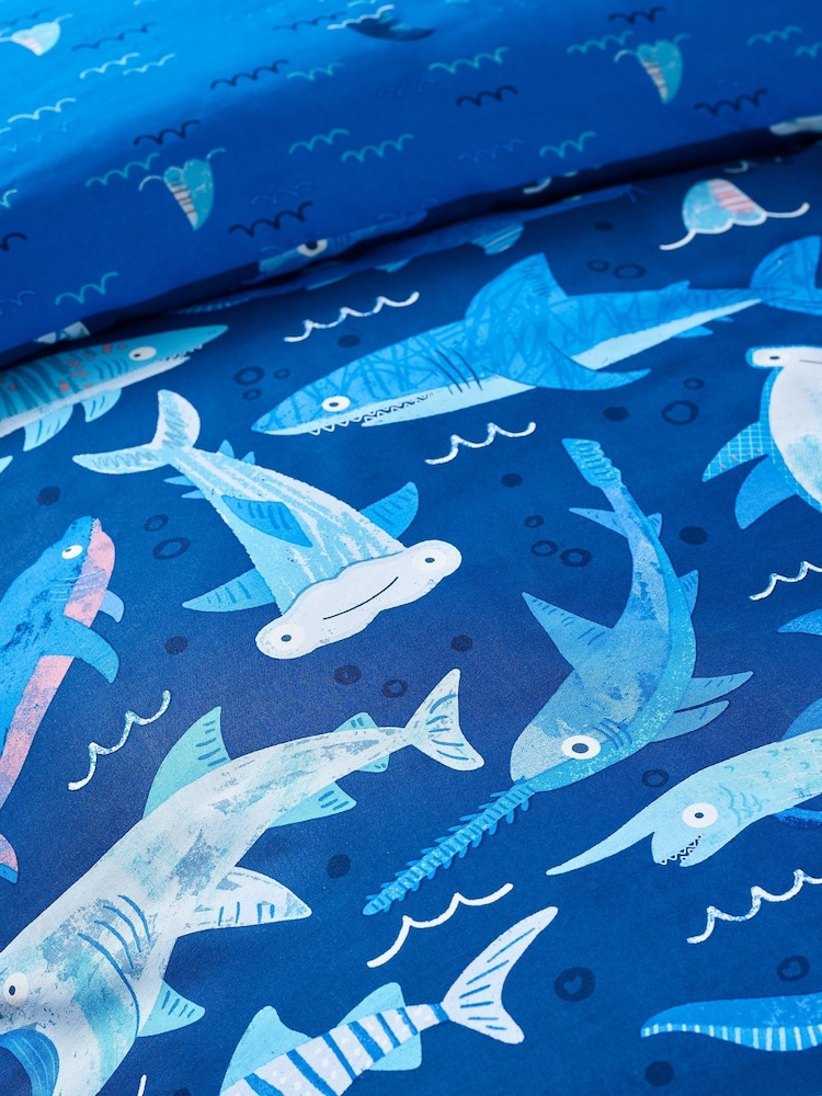 Catherine Lansfield Jawsome Shark Reversible Duvet Cover Set - Изображение 4 из 4
