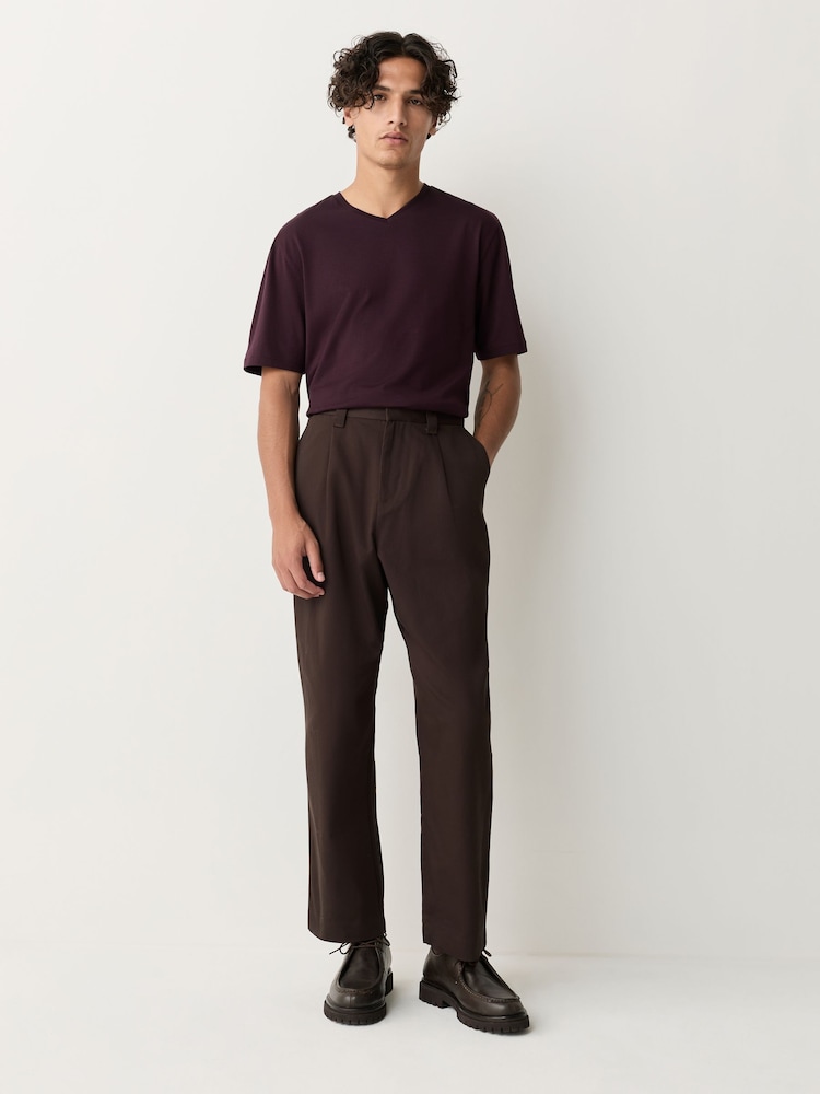 Figo roxo - Ajuste regular - Camiseta essencial com decote em V - Imagem 2 de 7